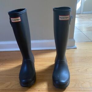 Hunter tall girl rain boots -black